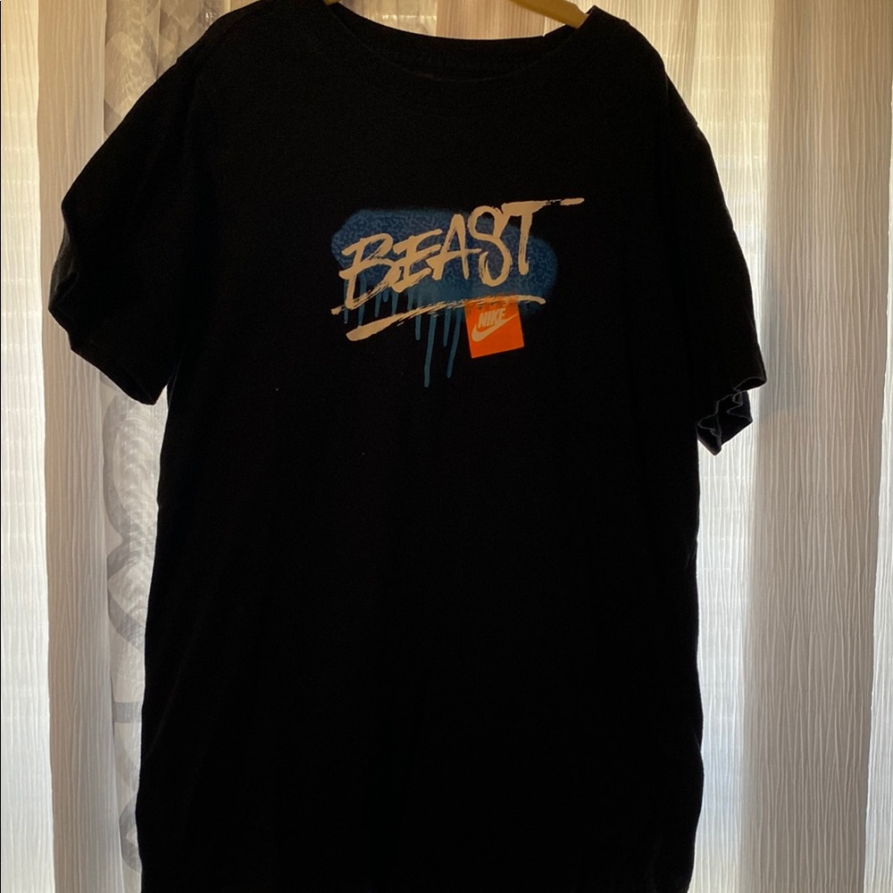 Nike Black Short Sleeve Graphic Tee